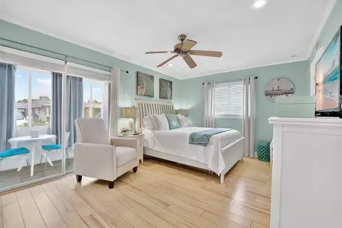 Bedroom - 211 Valencia, Delray Beach, FL 33446 photo 2 of 3
