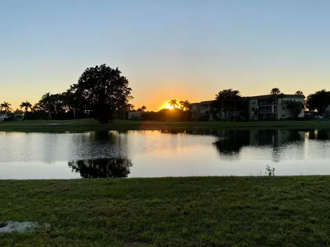 4272 Deste Ct #101, Lake Worth, FL 33467
