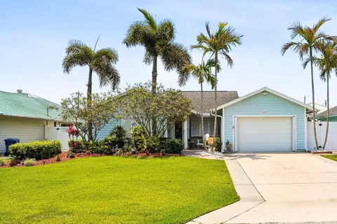 Exterior - 6216 Michael St, Jupiter, FL 33458 photo 2 of 7