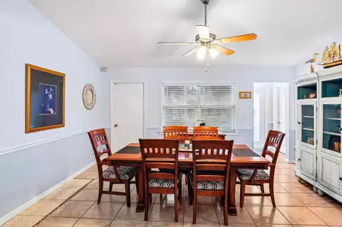 Dining - 6216 Michael St, Jupiter, FL 33458 photo 3 of 4