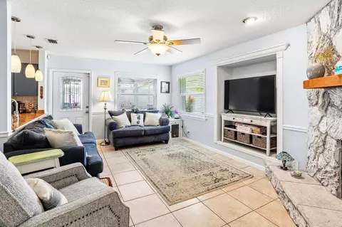 Living - 6216 Michael St, Jupiter, FL 33458 photo 3 of 3