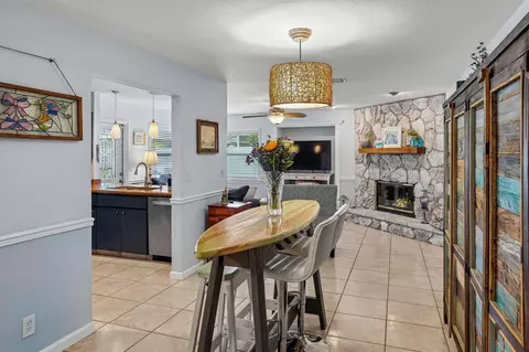 Dining - 6216 Michael St, Jupiter, FL 33458 photo 4 of 4