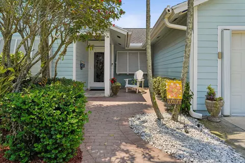 Exterior - 6216 Michael St, Jupiter, FL 33458 photo 3 of 7