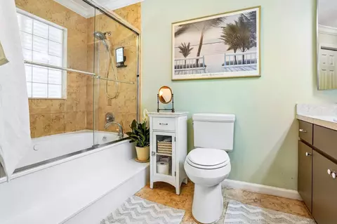 Bath - 6216 Michael St, Jupiter, FL 33458 photo 1 of 2