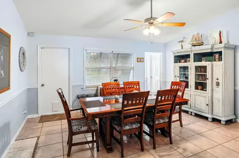 Dining - 6216 Michael St, Jupiter, FL 33458 photo 2 of 4