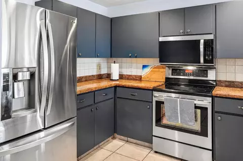 Kitchen - 6216 Michael St, Jupiter, FL 33458 photo 2 of 3