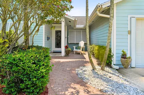 Exterior - 6216 Michael St, Jupiter, FL 33458 photo 3 of 7