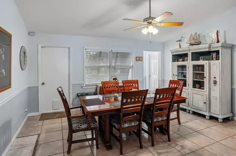 Dining - 6216 Michael St, Jupiter, FL 33458 photo 3 of 4