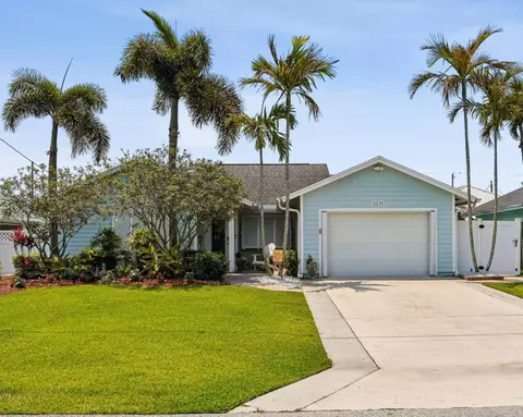 6216 Michael St, Jupiter, FL 33458