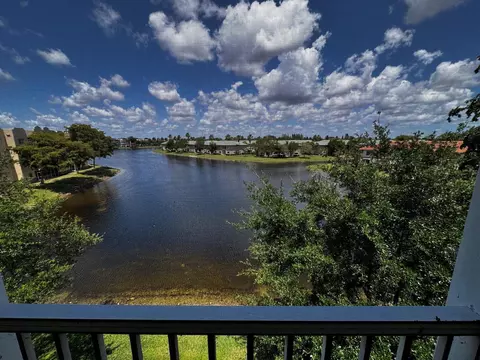7763 Southampton Ter #405, Tamarac, FL 33321