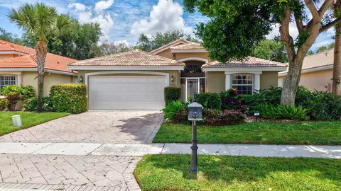 7351 Modena Dr, Boynton Beach, FL 33437