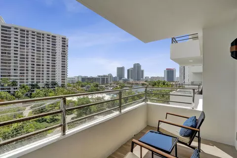 600 Three Islands Blvd #615, Hallandale Beach, FL 33009