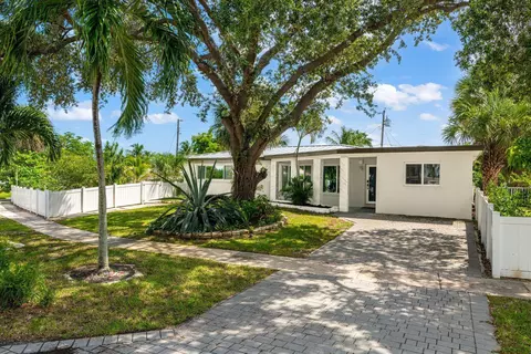 2298 NE 4th Ave, Boca Raton, FL 33431