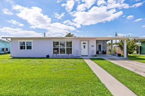 2872 SE Wiltshire Ter, Port Saint Lucie, FL 34952