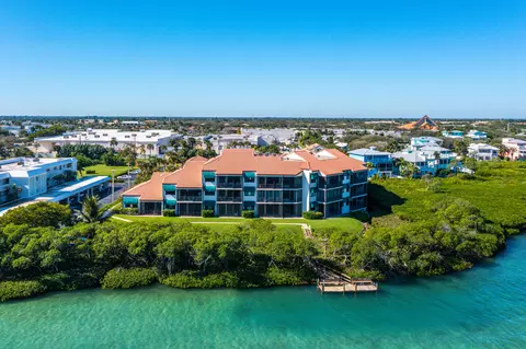 200 Waterway Rd #204, Tequesta, FL 33469