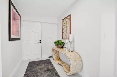 7233 Promenade Dr #101, Boca Raton, FL 33433