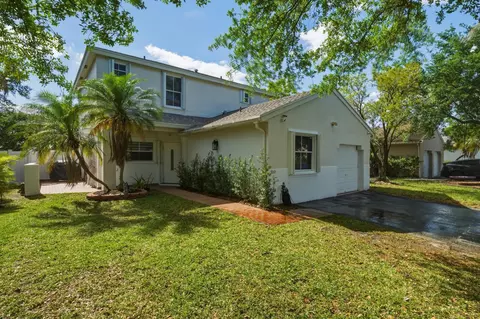 310 NW 207th Way, Pembroke Pines, FL 33029