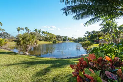 19434 Estuary Dr, Boca Raton, FL 33498