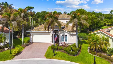 904 SW Pebble Ln, Palm City, FL 34990
