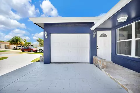 11600 NW 30th Pl, Sunrise, FL 33323