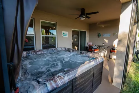 1662 SE North Blackwell Dr, Port Saint Lucie, FL 34952