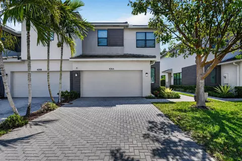 4364 Serpens Ln, Lake Worth, FL 33467