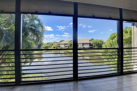 21174 Clubside Dr #C, Boca Raton, FL 33434
