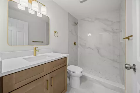 Bath - 945 SE Forrest Park Dr, Stuart, FL 34994 photo 1 of 3