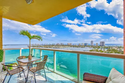 2640 Lake Shore Dr #2014, Riviera Beach, FL 33404