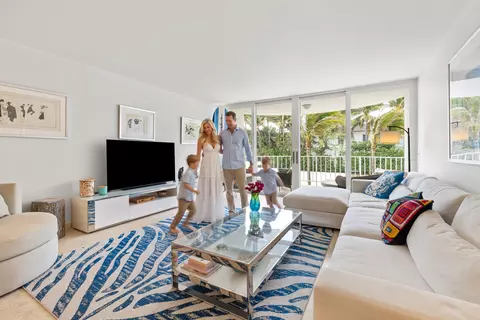 2295 S Ocean Blvd #302, Palm Beach, FL 33480