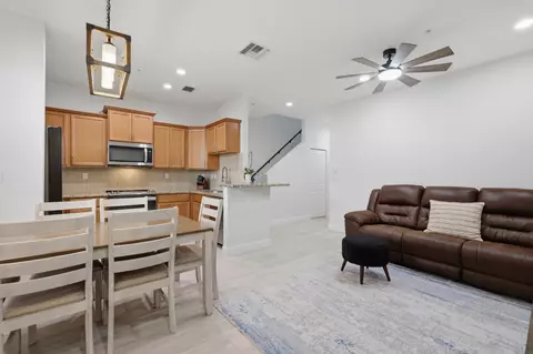 615 SW 2nd Ter, Pompano Beach, FL 33060