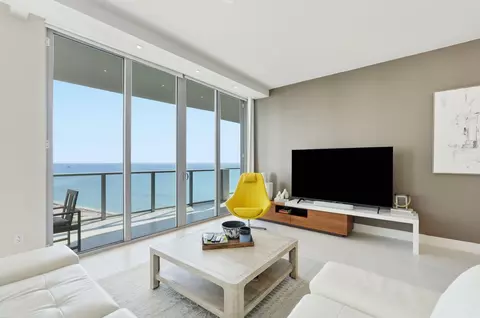 3100 N Ocean Dr # H-1701, Riviera Beach, FL 33404