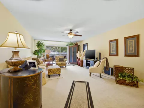 6625 S Oriole Blvd #2040, Delray Beach, FL 33446