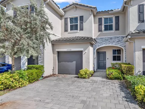2648 SE 12th St, Homestead, FL 33035
