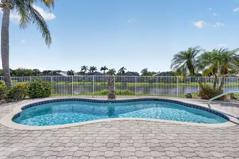 7937 Amethyst Lake Pt, Lake Worth, FL 33467