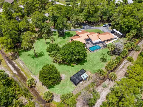 View/Area - 11001 SW Hawkview Cir, Stuart, FL 34997 photo 3 of 6