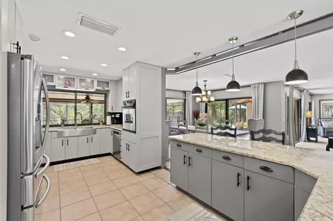 Kitchen - 11001 SW Hawkview Cir, Stuart, FL 34997 photo 4 of 5