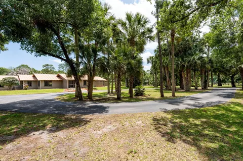 Exterior - 11001 SW Hawkview Cir, Stuart, FL 34997 photo 14 of 16