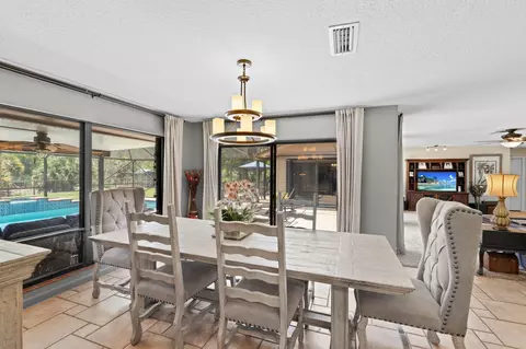 Dining - 11001 SW Hawkview Cir, Stuart, FL 34997 photo 2 of 4