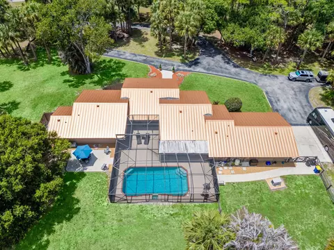 View/Area - 11001 SW Hawkview Cir, Stuart, FL 34997 photo 2 of 6