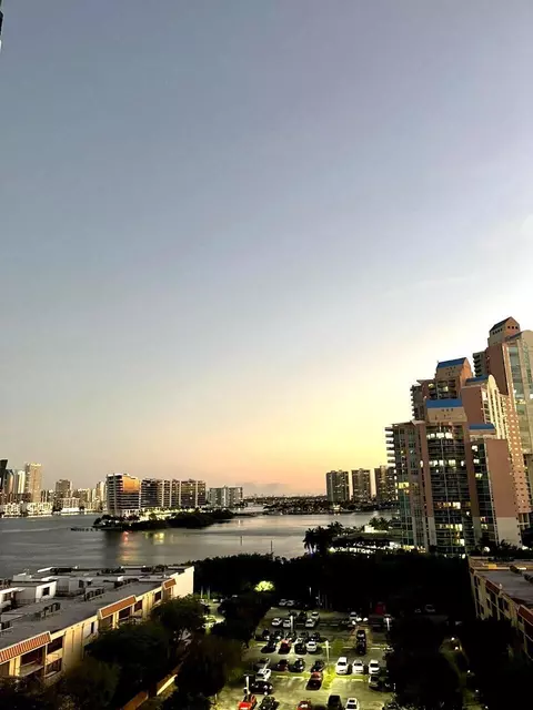 3400 NE 192 St #1102, Aventura, FL 33180