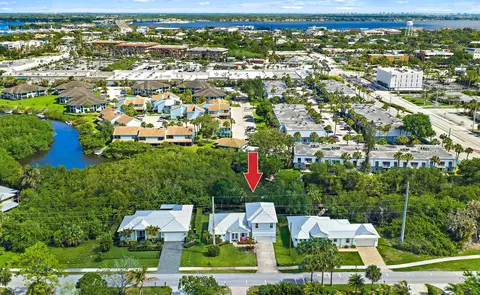 228 SW Indian Groves Dr, Stuart, FL 34994 photo 4
