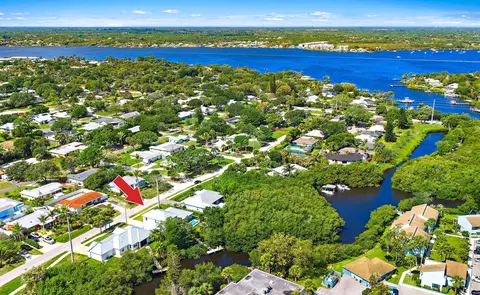228 SW Indian Groves Dr, Stuart, FL 34994 photo 2