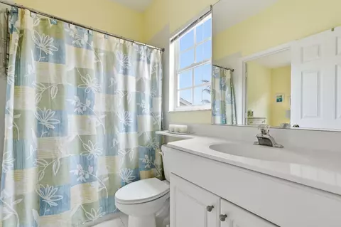 Bath - 6483 SE Wild Olive Ln, Stuart, FL 34997 photo 5 of 5