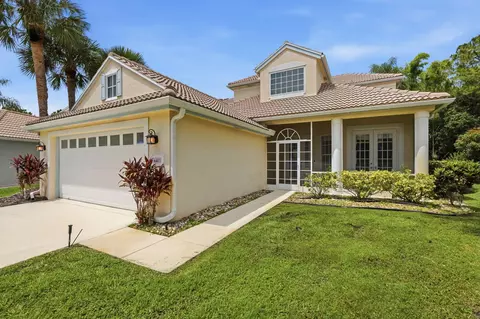 Exterior - 6483 SE Wild Olive Ln, Stuart, FL 34997 photo 10 of 14