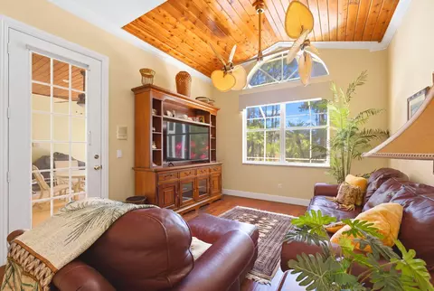 6483 SE Wild Olive Ln, Stuart, FL 34997