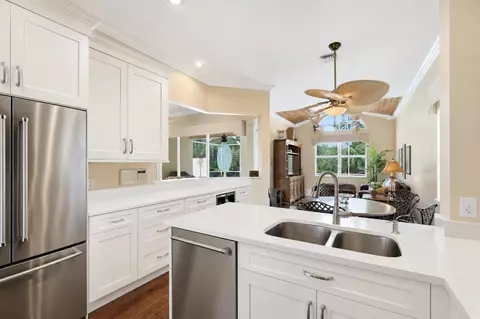 Kitchen - 6483 SE Wild Olive Ln, Stuart, FL 34997 photo 5 of 8