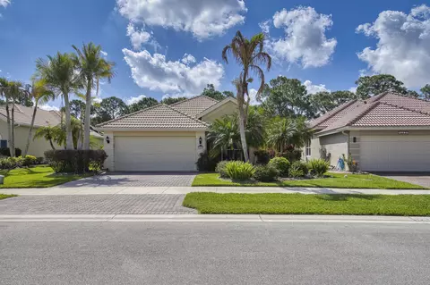 665 SW Andros Cir, Port Saint Lucie, FL 34986