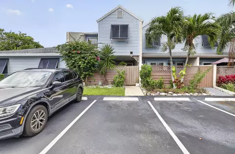 153 W Hemingway Cir W, Margate, FL 33063