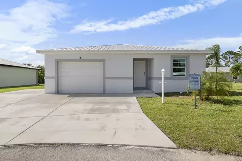 2 Las Casitas Ct, Fort Pierce, FL 34951
